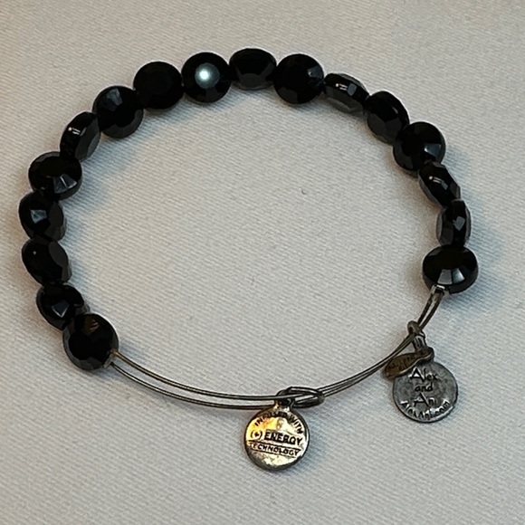 Giveaway for live show - Picture 1 of 1